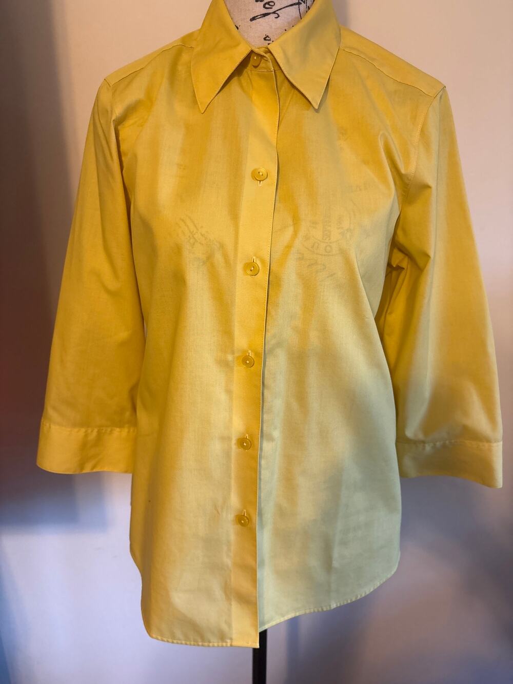 Soft Yellow Button Front Top by Foxcroft Sz Small